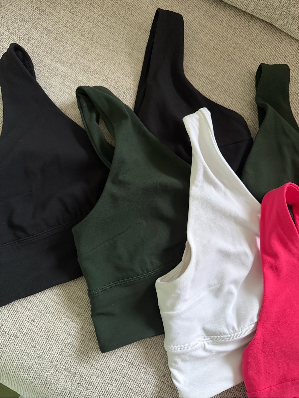 Lululemon 5 Set Align V-Neck Seamless Sports Bras Pink White Green Black - Picture 3 of 4